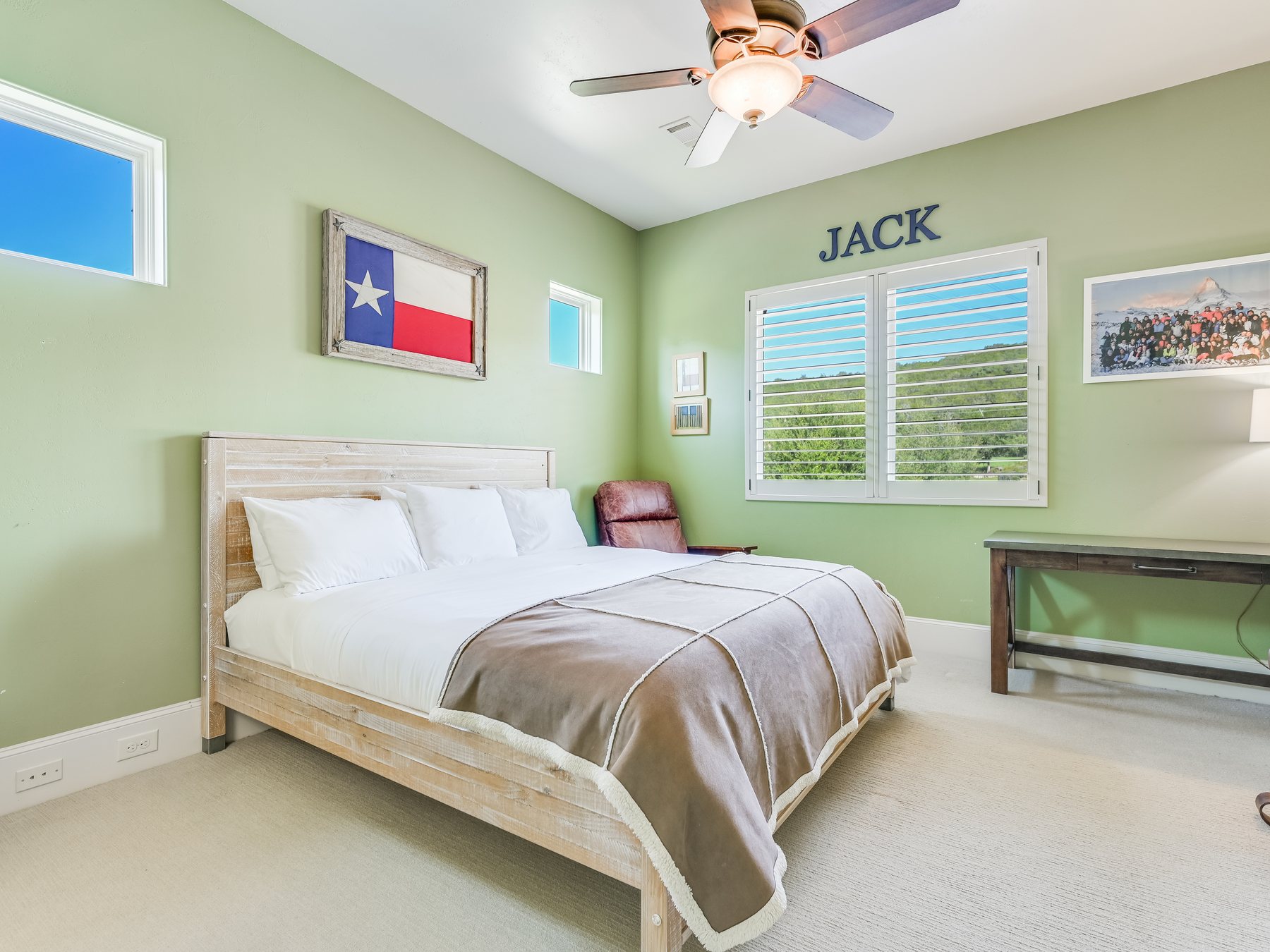 Upstairs King bedroom